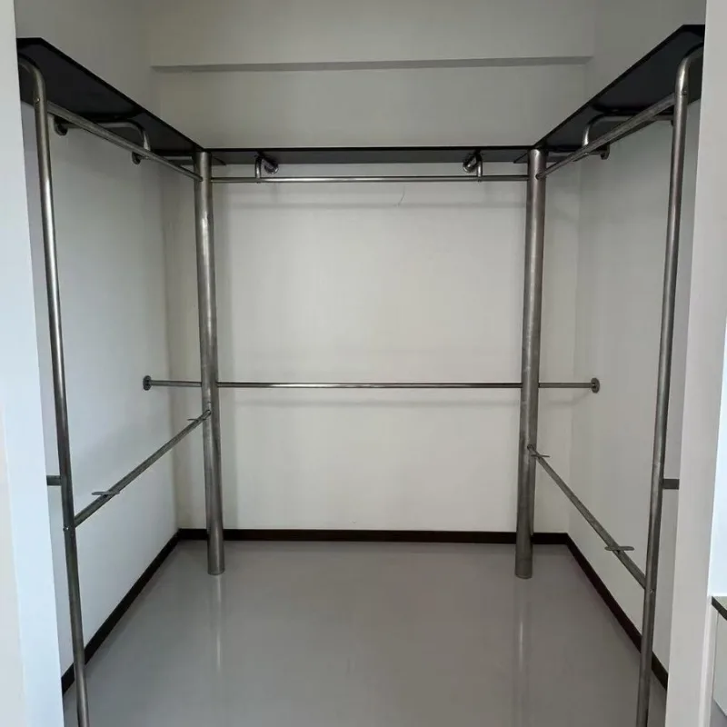 Stojak na ubrania ze stali nie – Power Tools Display Rack recenzja i cena